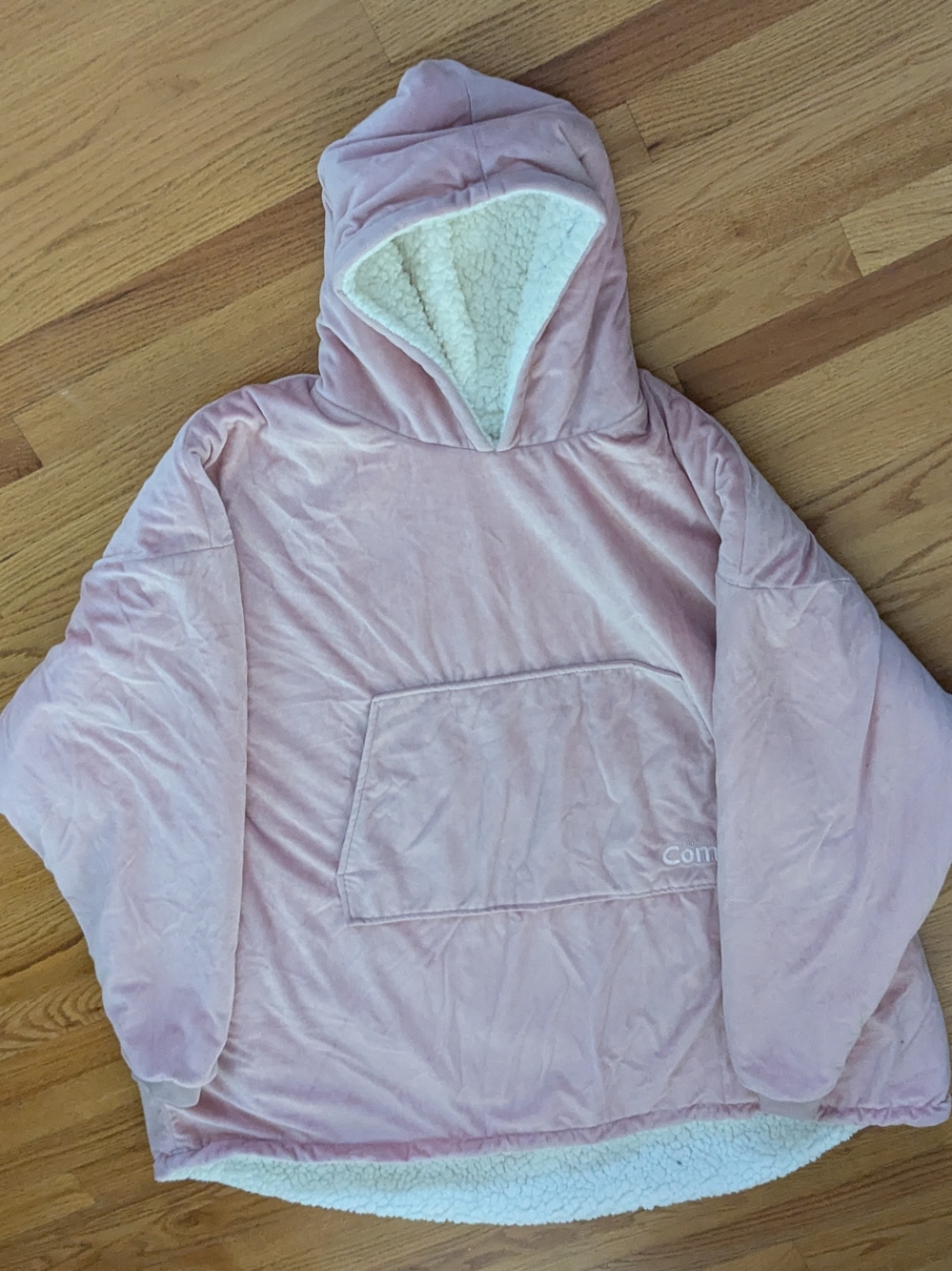The Comfy Wearable Blanket